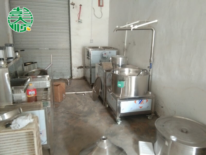 鄭州中牟設備安裝現場